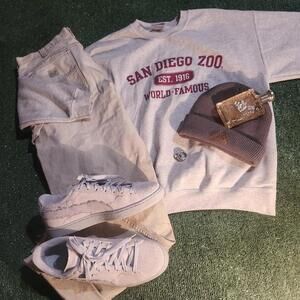 MV Sports San Diego Zoo Crewneck